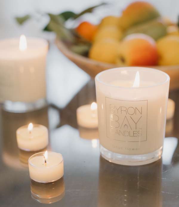 NEW Byron Christmas: A Fresh, Joyous Aroma Large 50+ Hour Pure Soy Candle