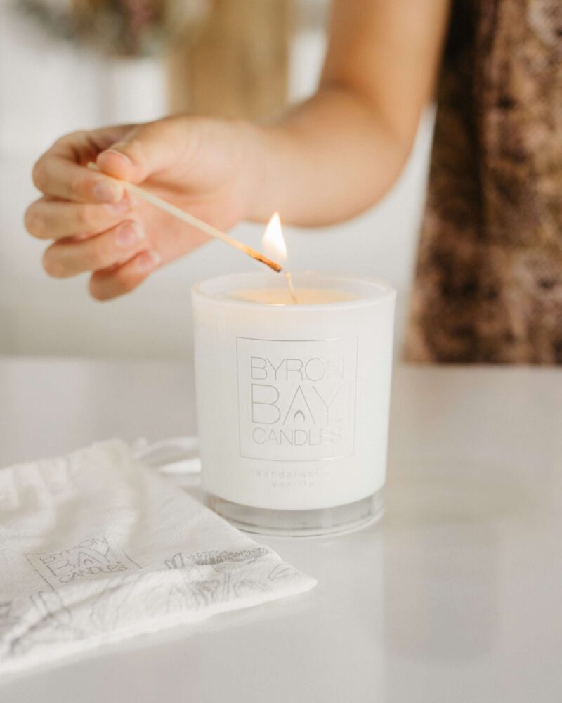 Uplift (100% essential oils of lemongrass, peppermint, grapefruit, clary sage, bergamot, aniseed) Large 50 Hour Pure Soy Candle